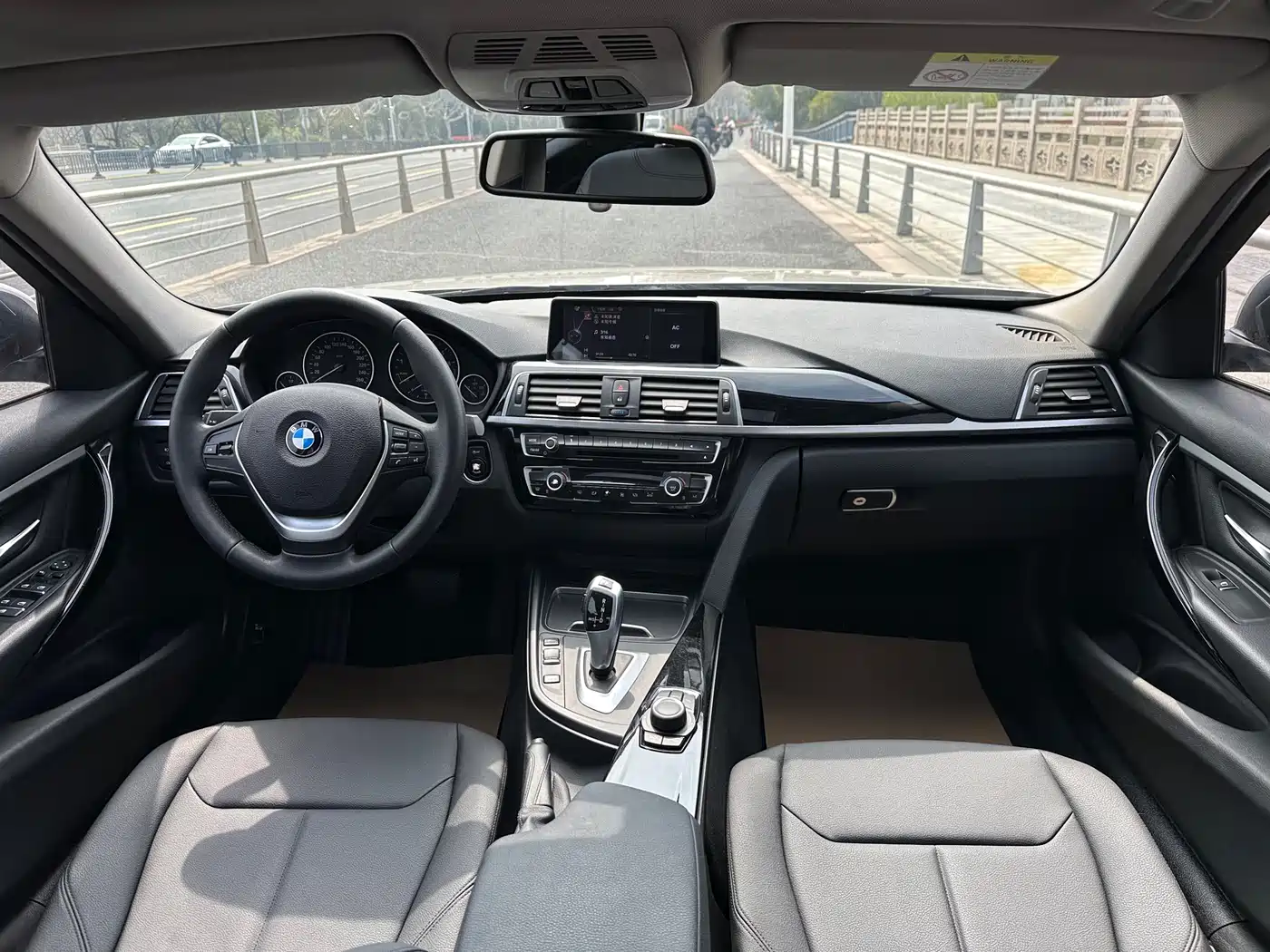 BMW 3 Series 2017 320Li Fashion фото 6