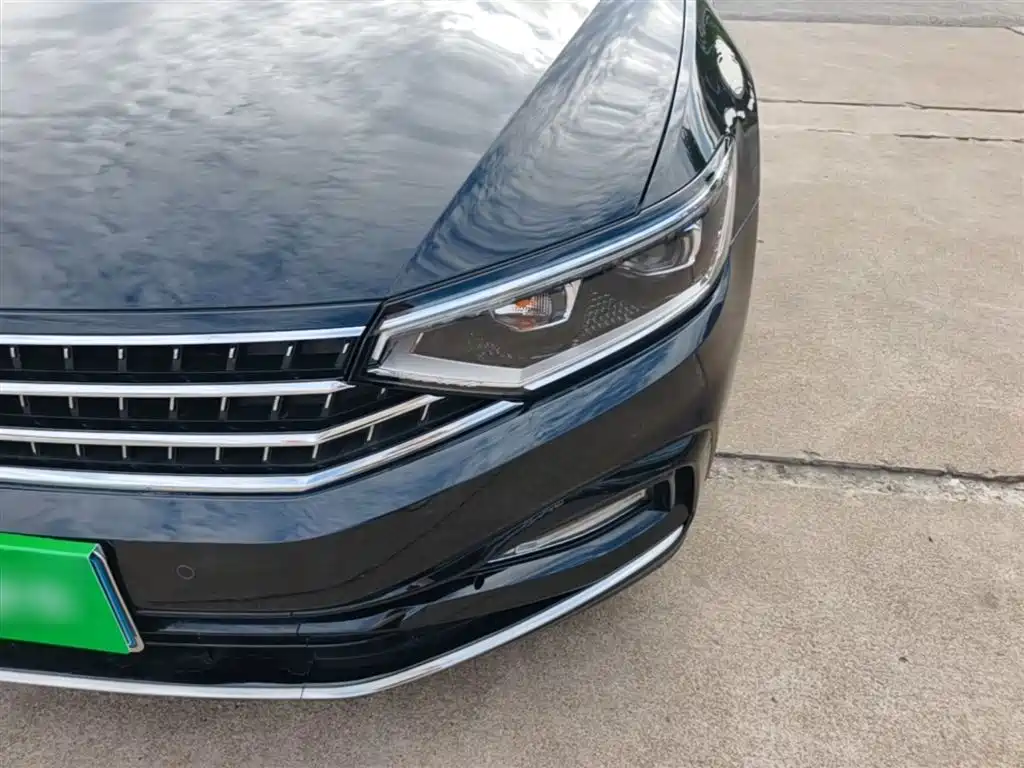 Volkswagen Magotan 2023 2 Million Units Anniversary Edition 330TSI DSG Leading Type фото 18