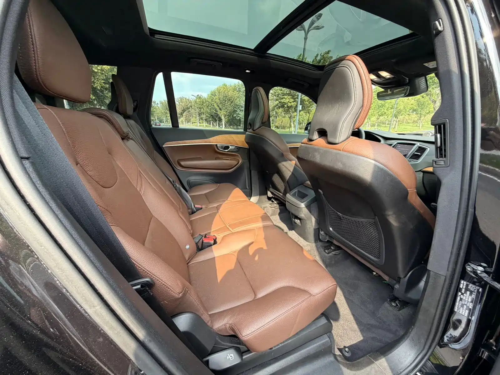 Photo 7 - Volvo XC90
