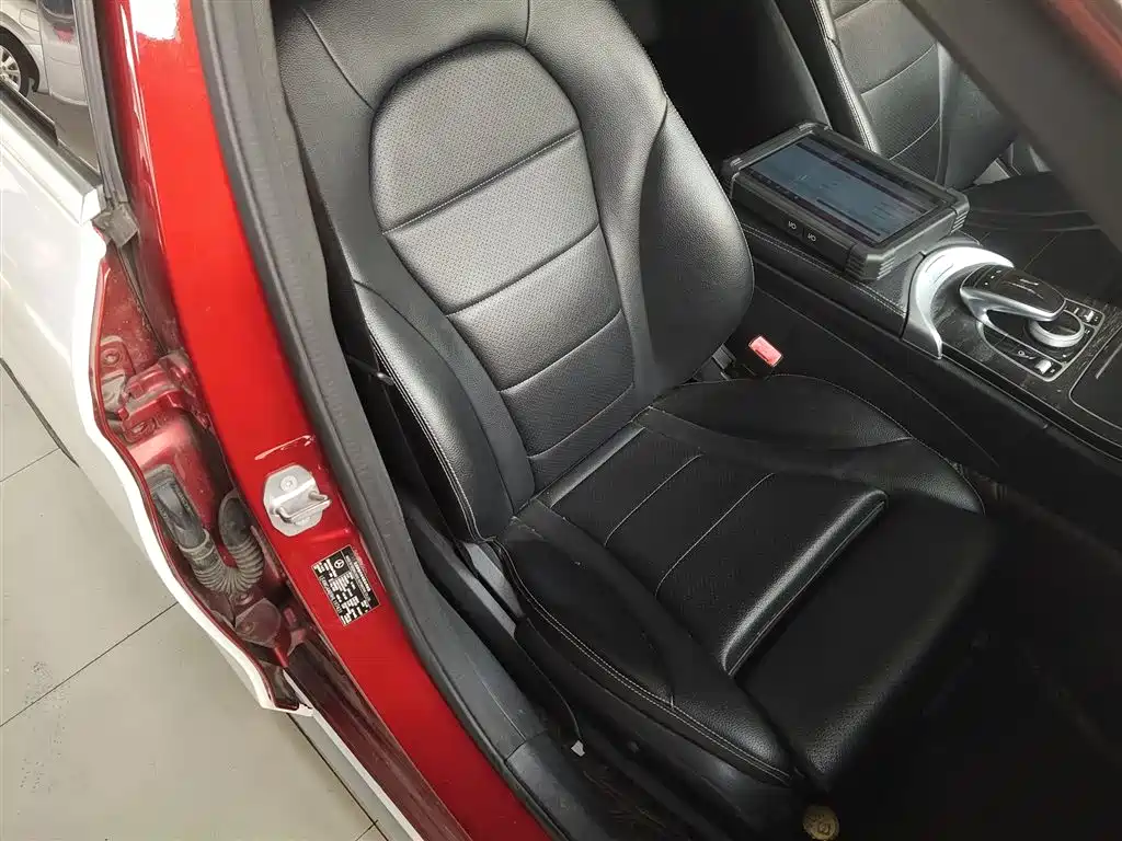 Mercedes-Benz C-Class 2017 C 180 L Sport фото 20
