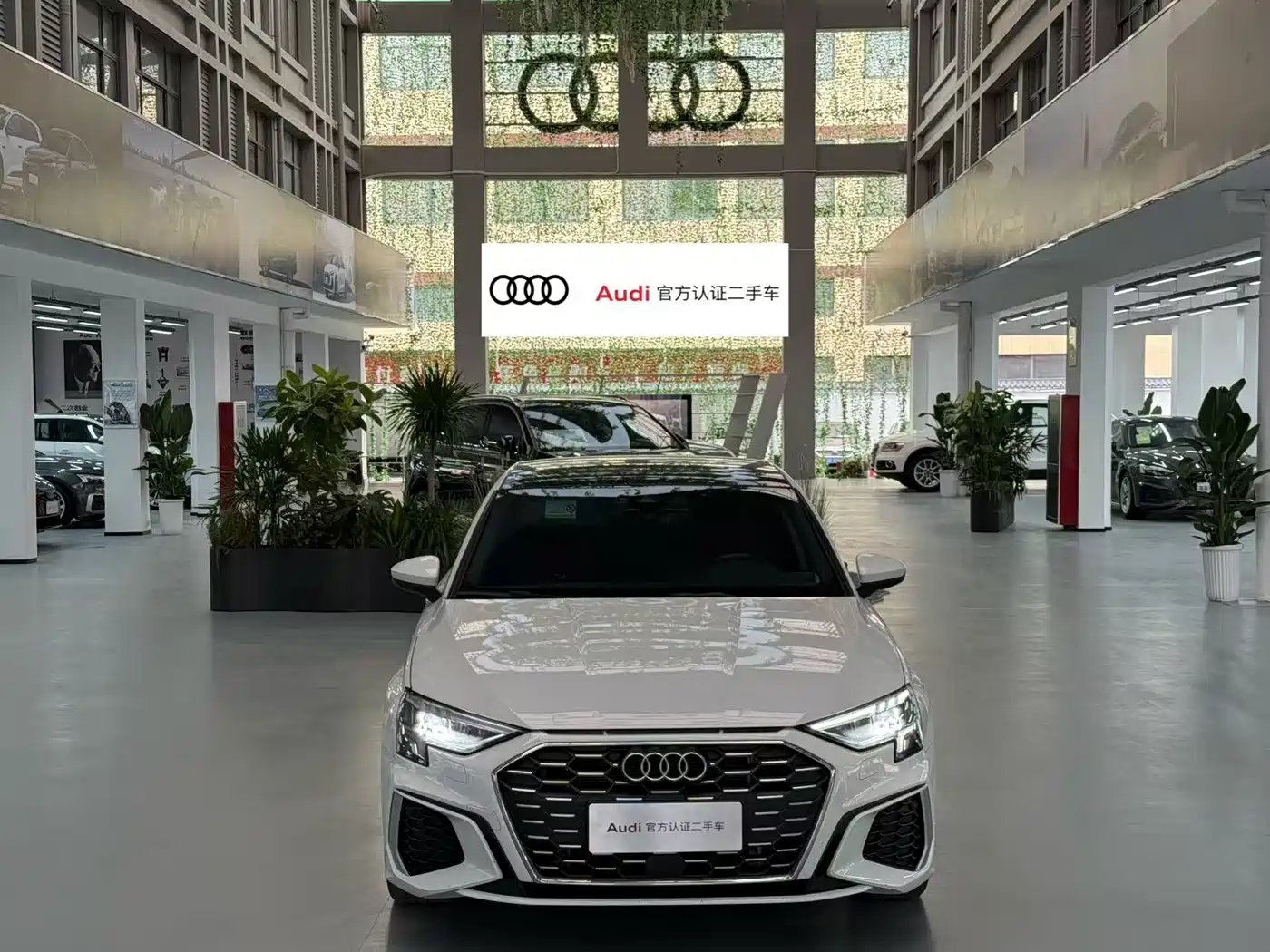 Audi A3 2023 A3L Limousine 35 TFSI Fashion Sport фото 2