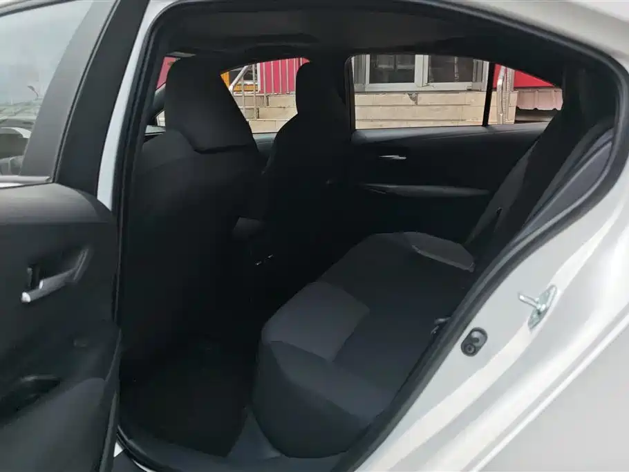Toyota Levin 2024 185T CVT Luxury Edition фото 11