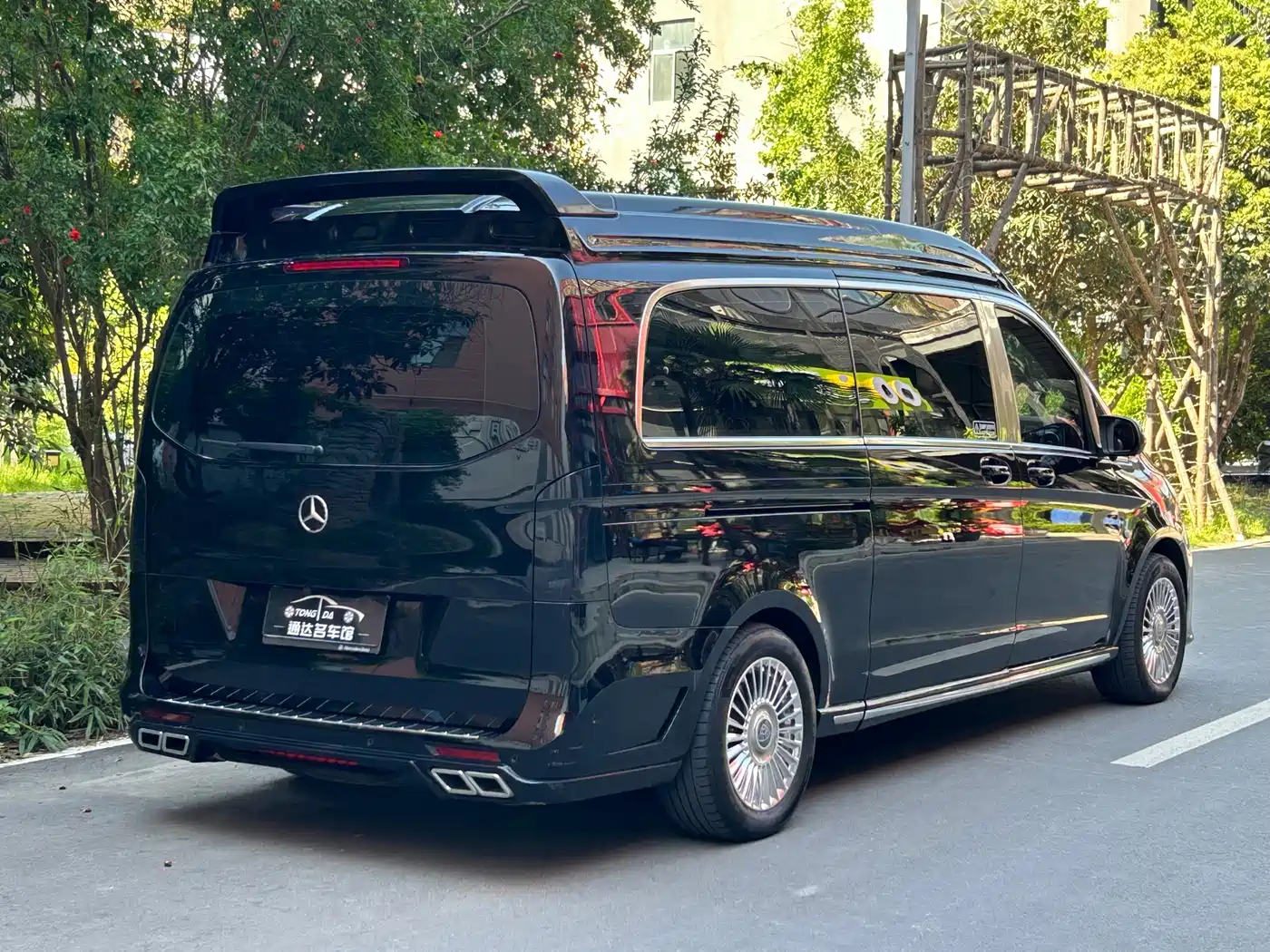 Mercedes-Benz Vito 2023 2.0T Business 7-Seater фото 27