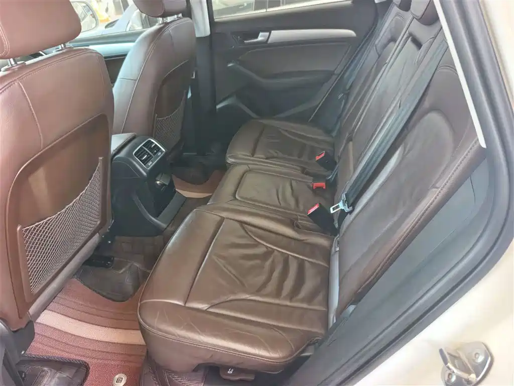 Audi Q5 2017 40 TFSI Technology фото 12