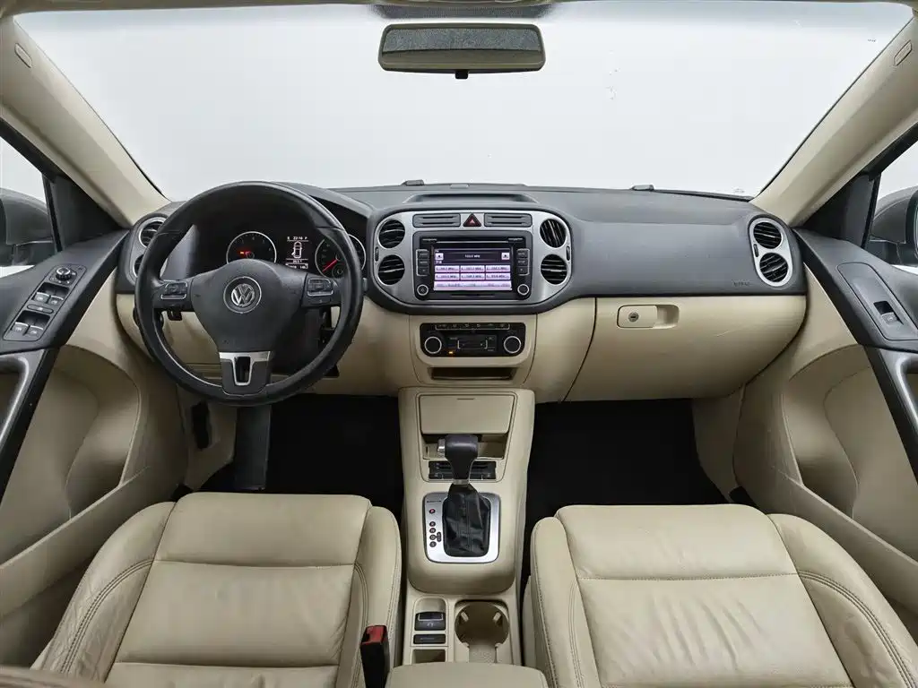 Volkswagen Tiguan 2010 2.0TSI Automatic 4WD Elite фото 5