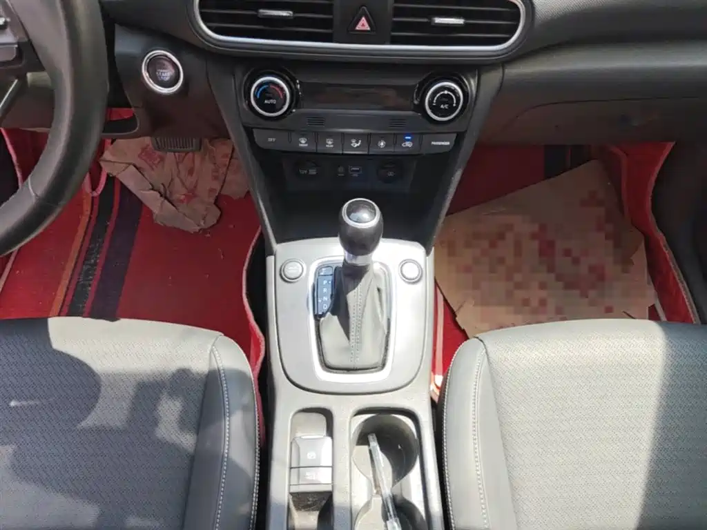 Hyundai ENCINO 2018 1.6T DCT ZhiLian Edition China V фото 14