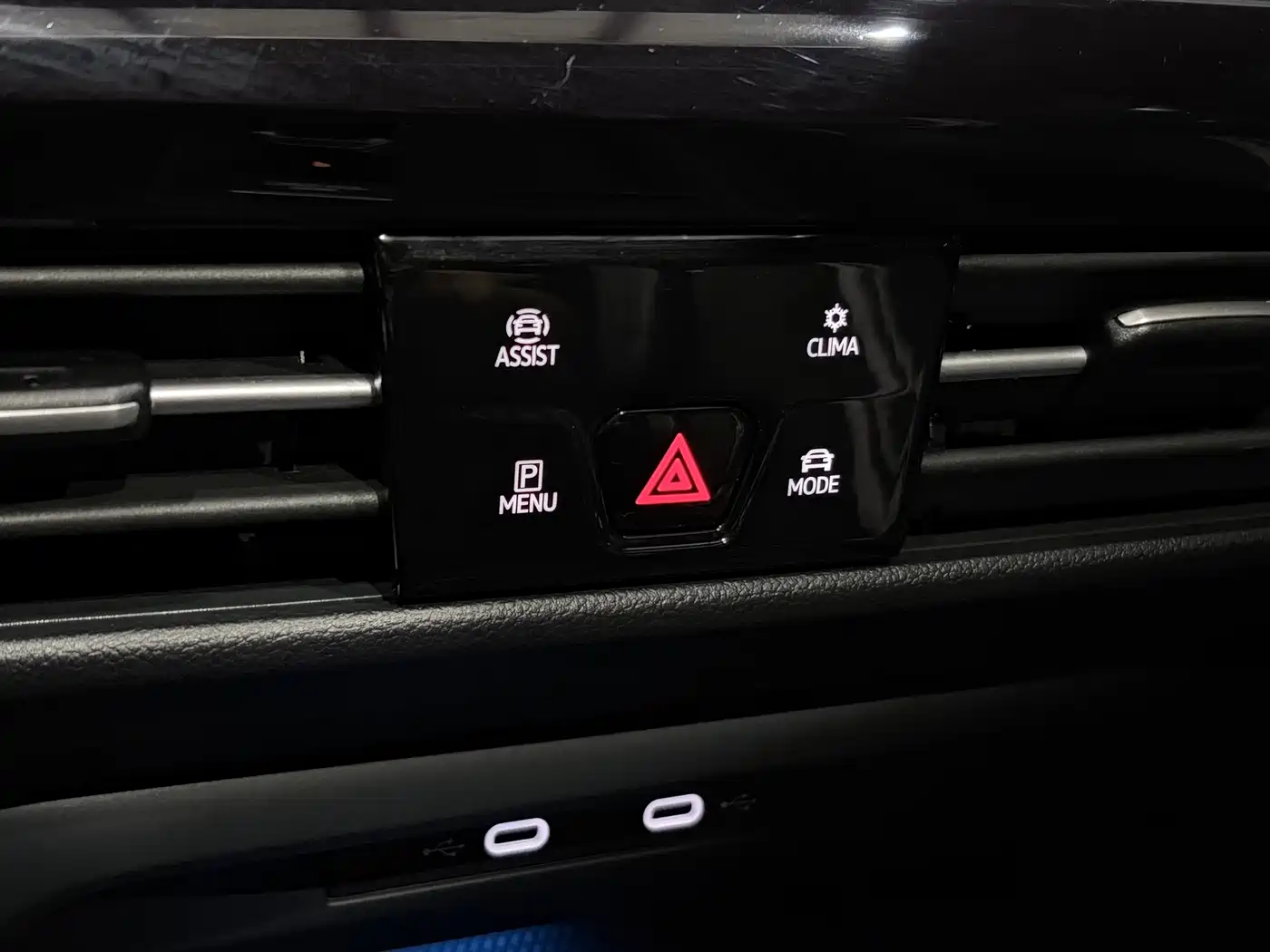 Volkswagen Golf 2023 280TSI DSG R-Line Lite фото 19