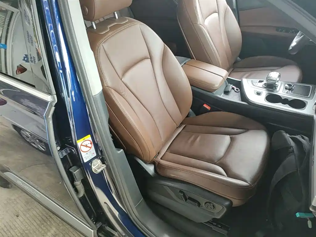 Audi Q7 2019 45 TFSI Comfort фото 25