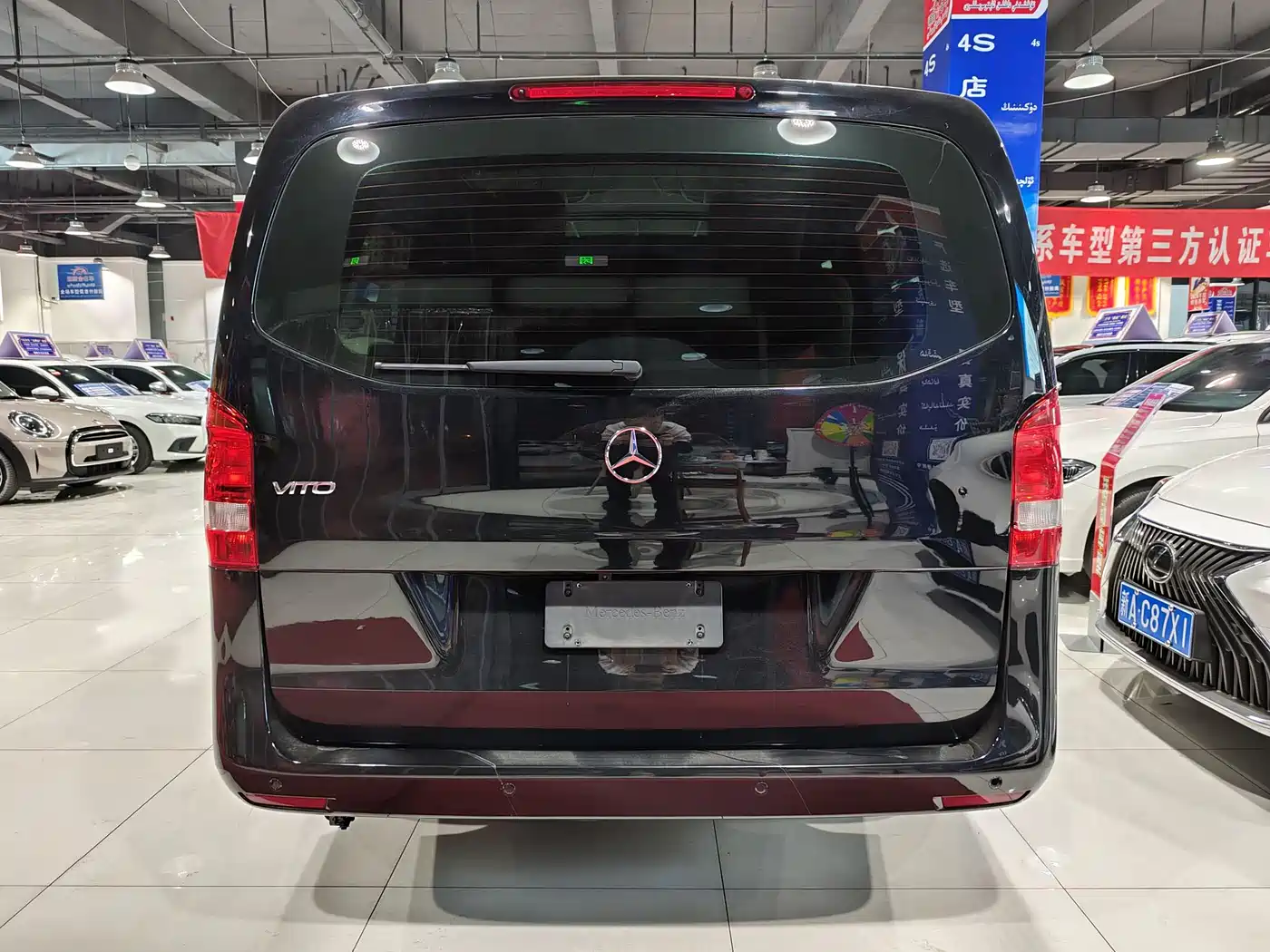 Mercedes-Benz Vito 2021 2.0T Business Edition 7-seater фото 8