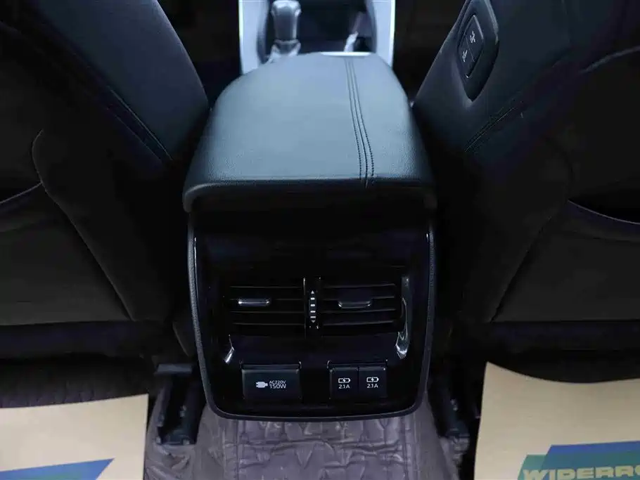 Toyota Avalon 2021 2.5L Touring Noble SPORT Edition фото 18