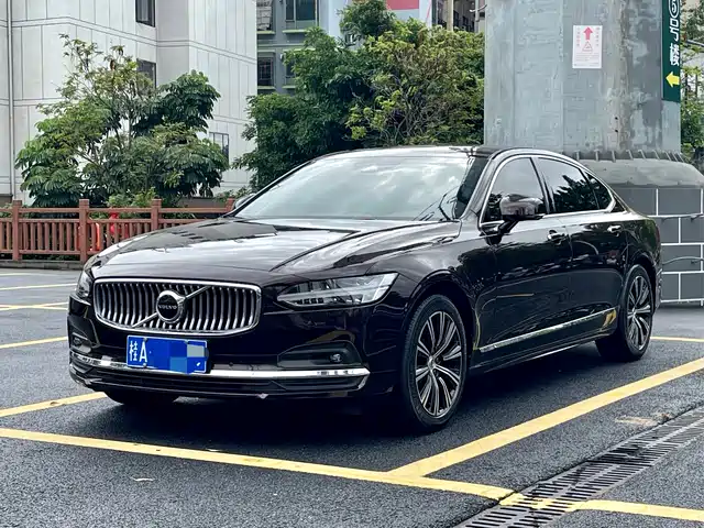  Volvo Volvo S90 2021 Model B5 Inscription Luxury Edition