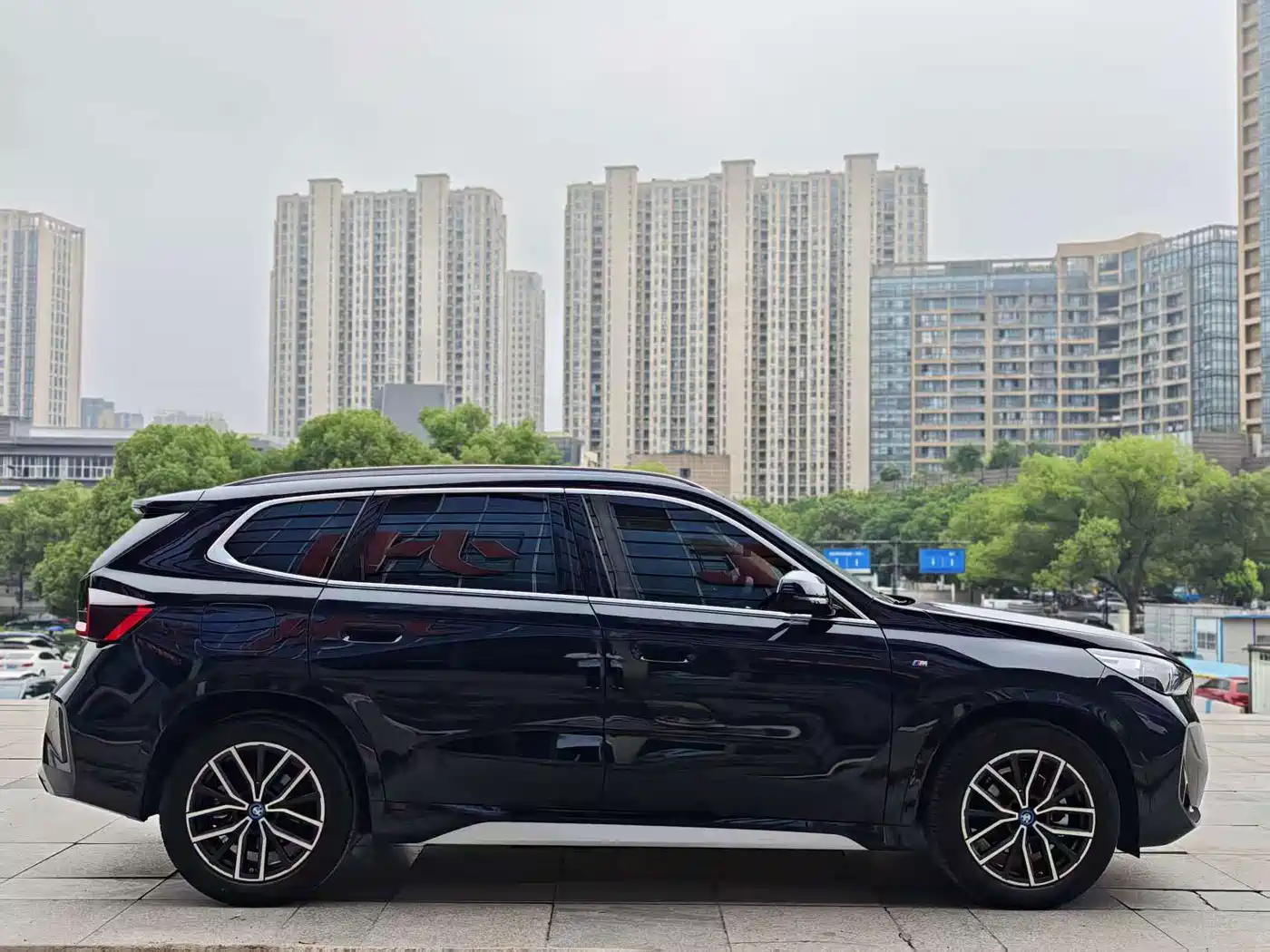 BMW iX1 2025 2025 eDrive25L M Sport Package