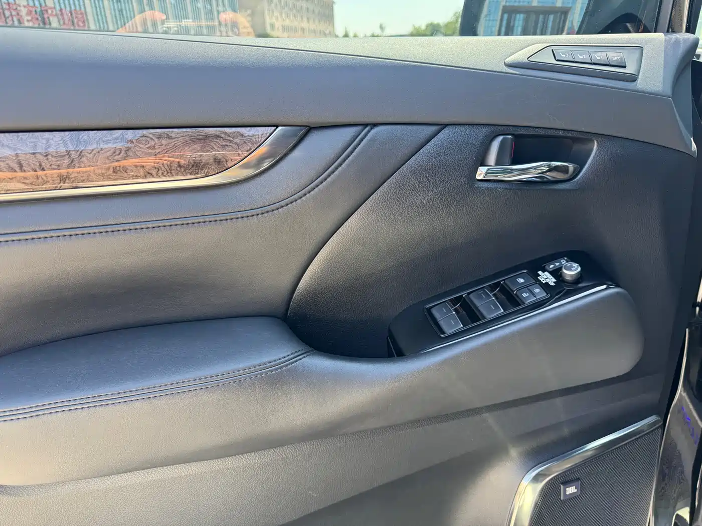 Toyota Vellfire 2023 Crown Hybrid 2.5L HV Ultimate фото 14