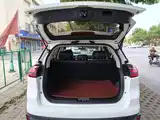 Фото 19 - Geely Atlas