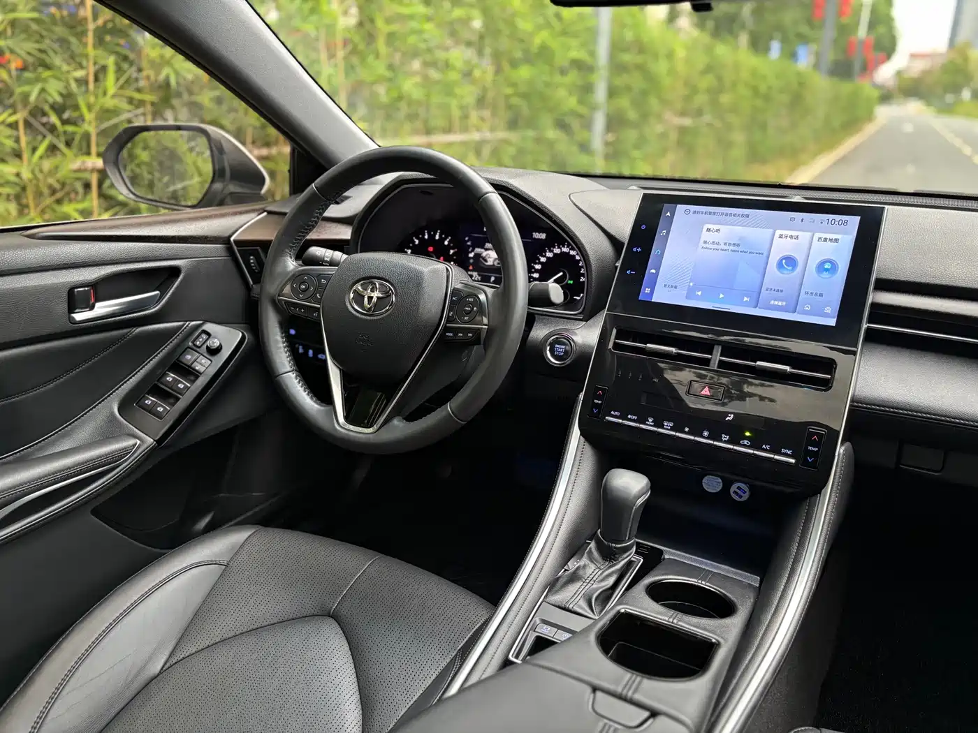 Toyota Avalon 2023 2.0L Luxury Edition фото 7