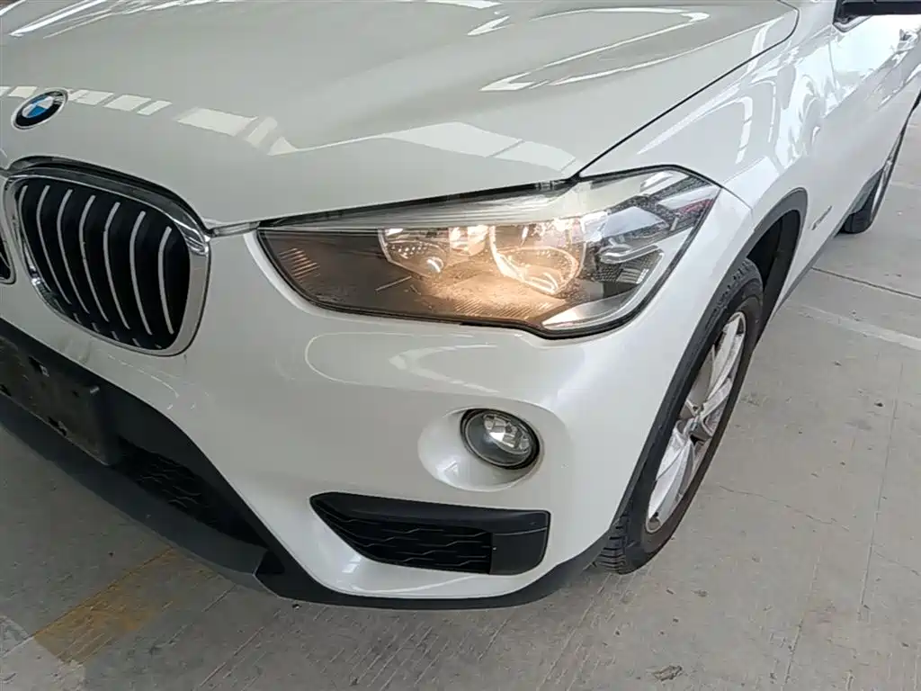 BMW X1 2016 sDrive18Li Fashion Model фото 24