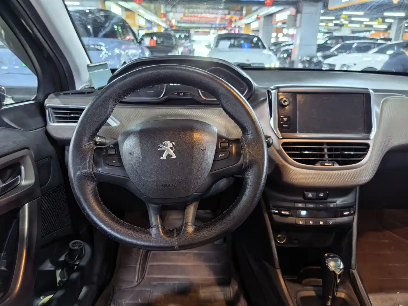Peugeot 2008 2014 2014 1.6L Automatic Fashion Edition