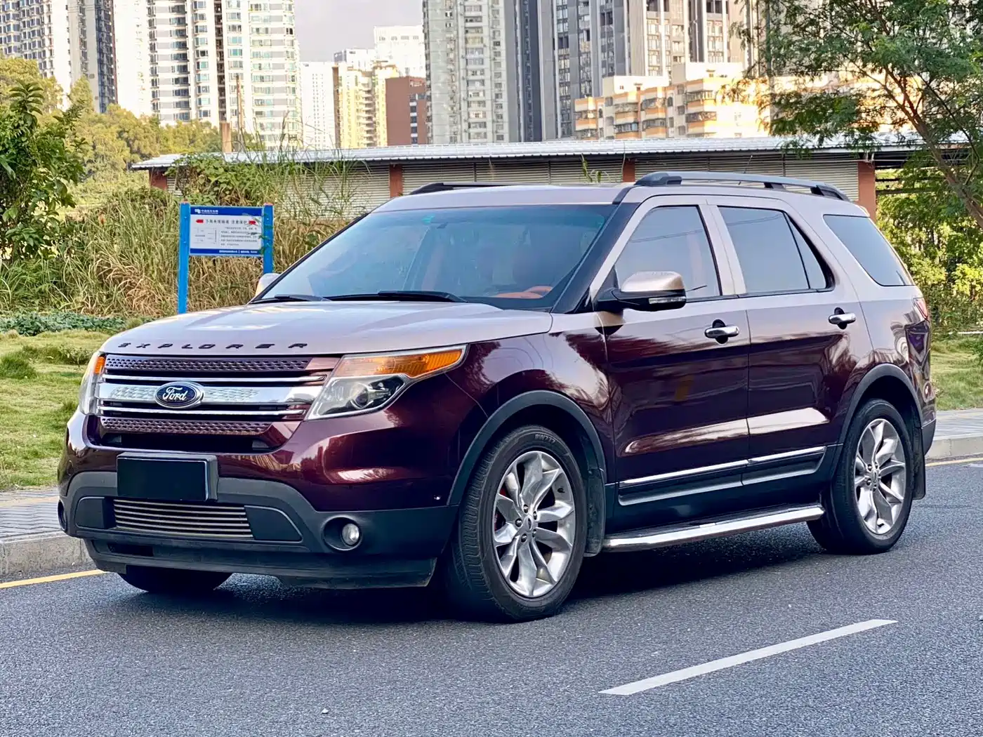 Ford Explorer (Import) 2015 2013 3.5L Premium Edition