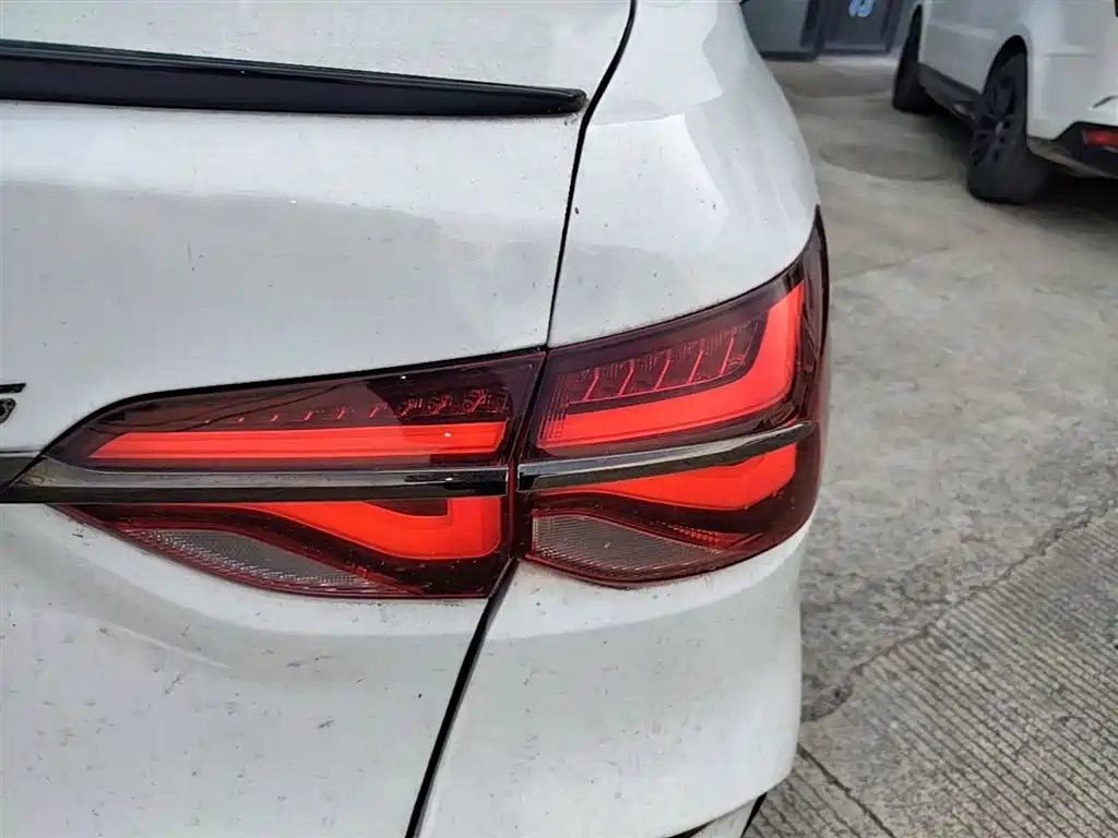 Chevrolet Monza 2019 RS 330T Auto Smooth Edition China VI фото 8