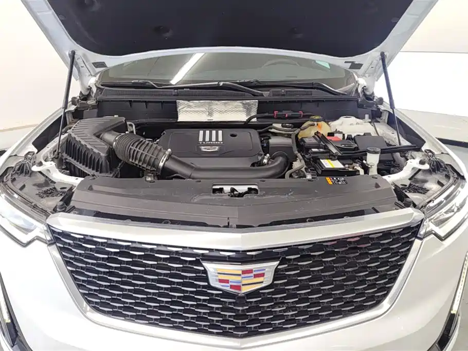 Cadillac XT6 2022 2.0T 6-Seater 2WD Luxury Edition фото 10