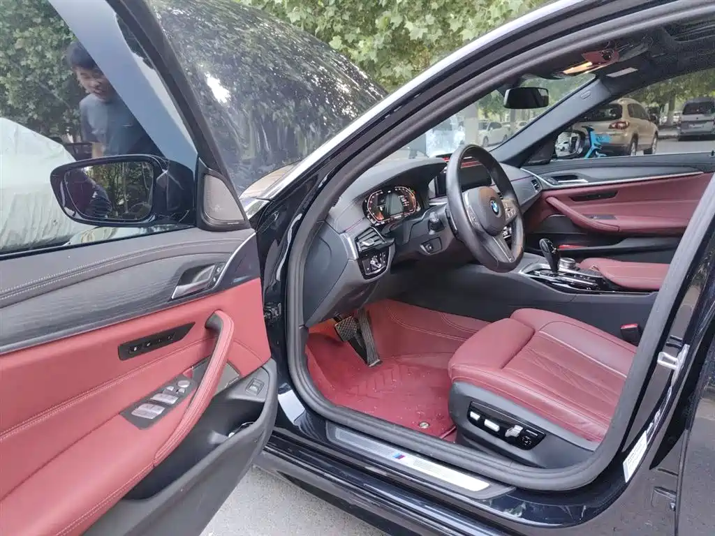 BMW 5 Series 2023 530Li Premium M Sport Package фото 14