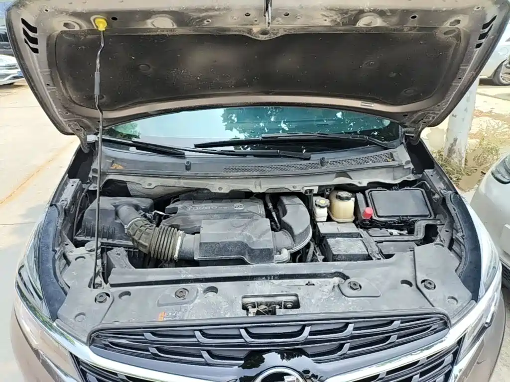 Фото 20 - Buick GL8