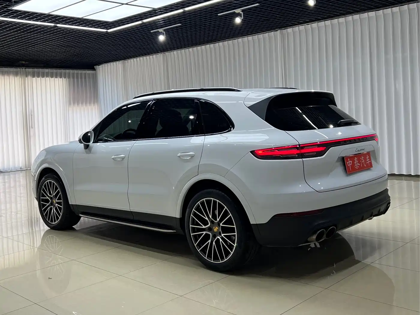 Porsche Cayenne 2019 Cayenne 3.0T фото 4