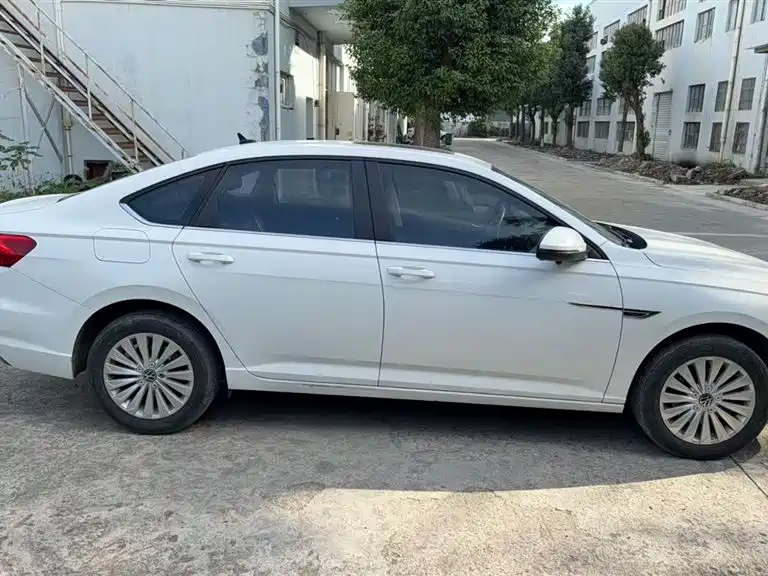 Volkswagen Lavida 2019 1.5L Automatic Comfort Edition China VI фото 7