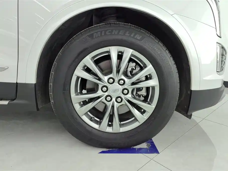 Cadillac XT5 2022 2.0T 2WD Luxury фото 6