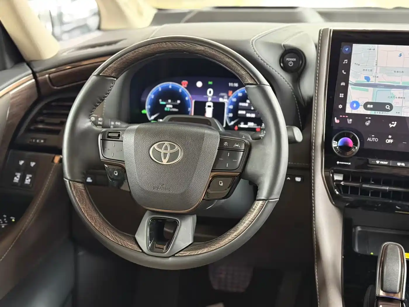 TOYOTA ELFA
