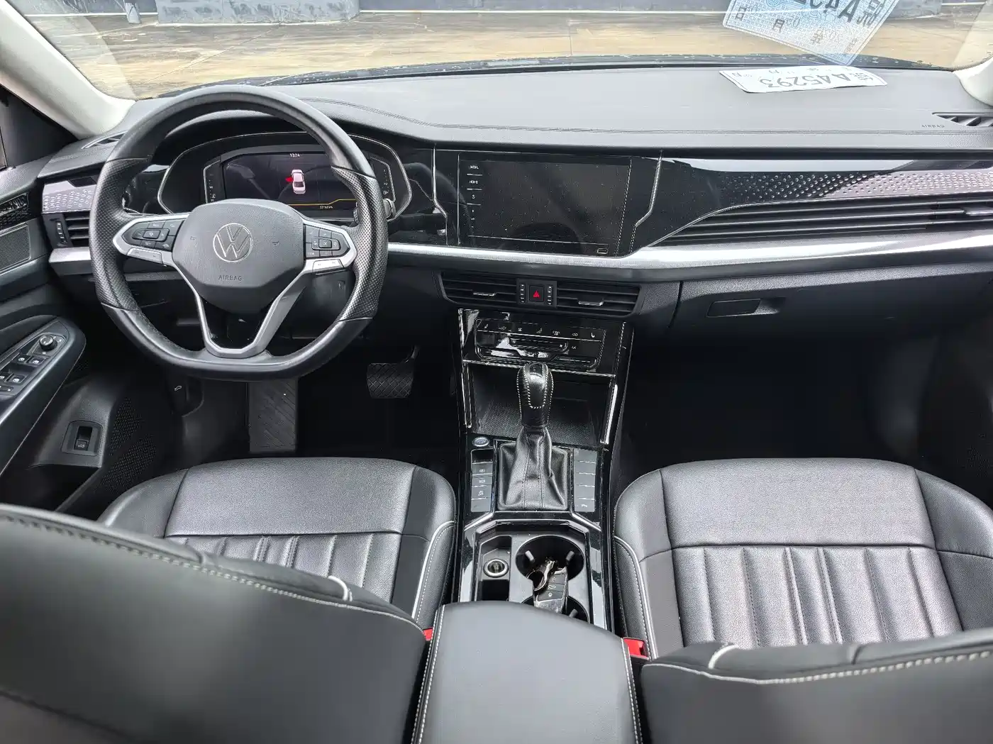 Volkswagen Passat 2022 330TSI Starlight Elite Edition фото 8