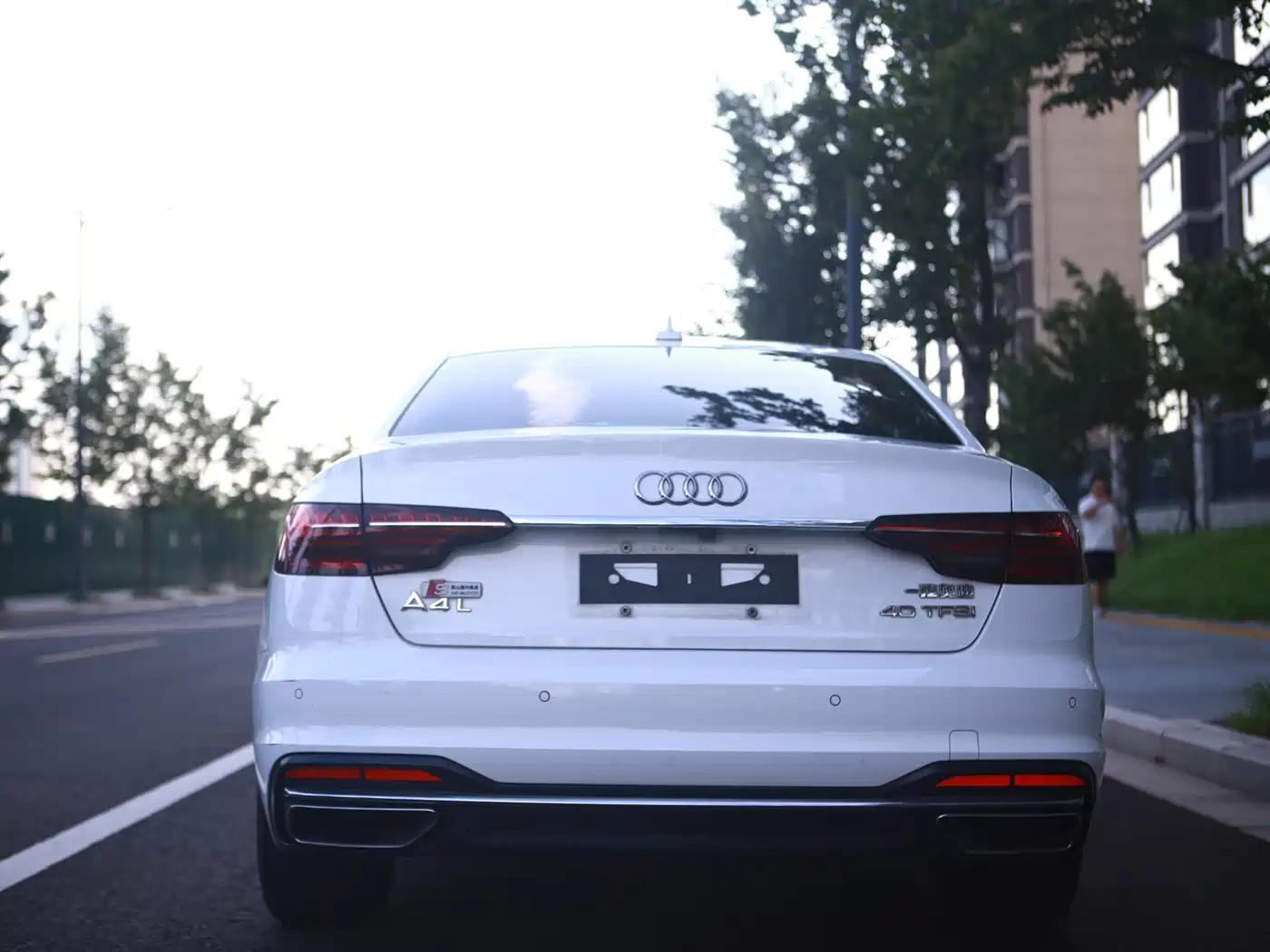 Фото 6 - Audi A4L