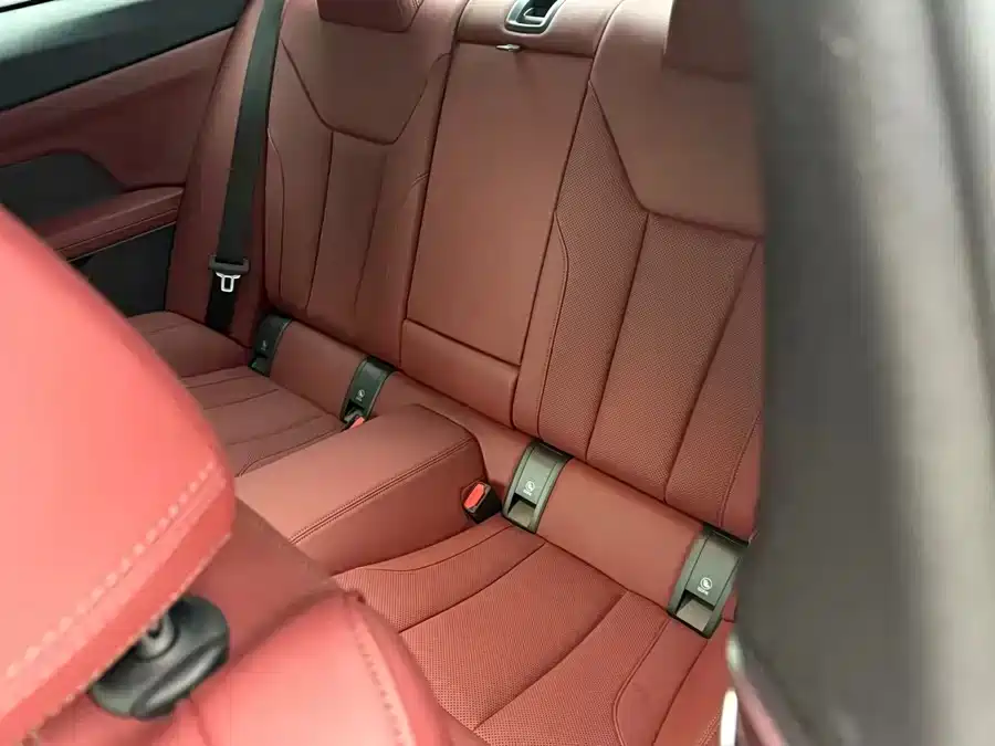 BMW 4 Series 2024 430i M Sport Shadow Edition фото 13