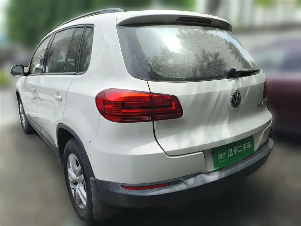Volkswagen Tiguan 2015 1.8TSI Automatic 2WD Trendline фото 4