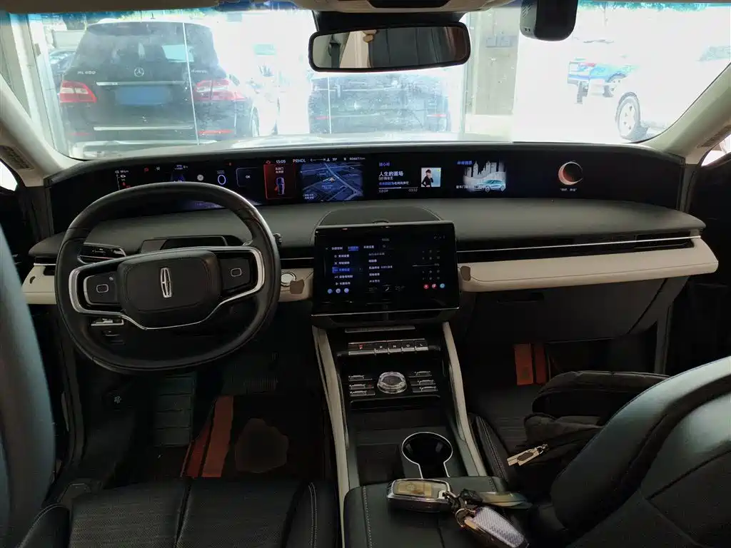 LINCOLN NAVIGATOR