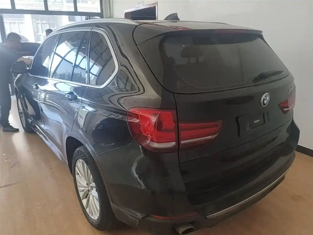 BMW X5 (Import) 2017 xDrive28i фото 5