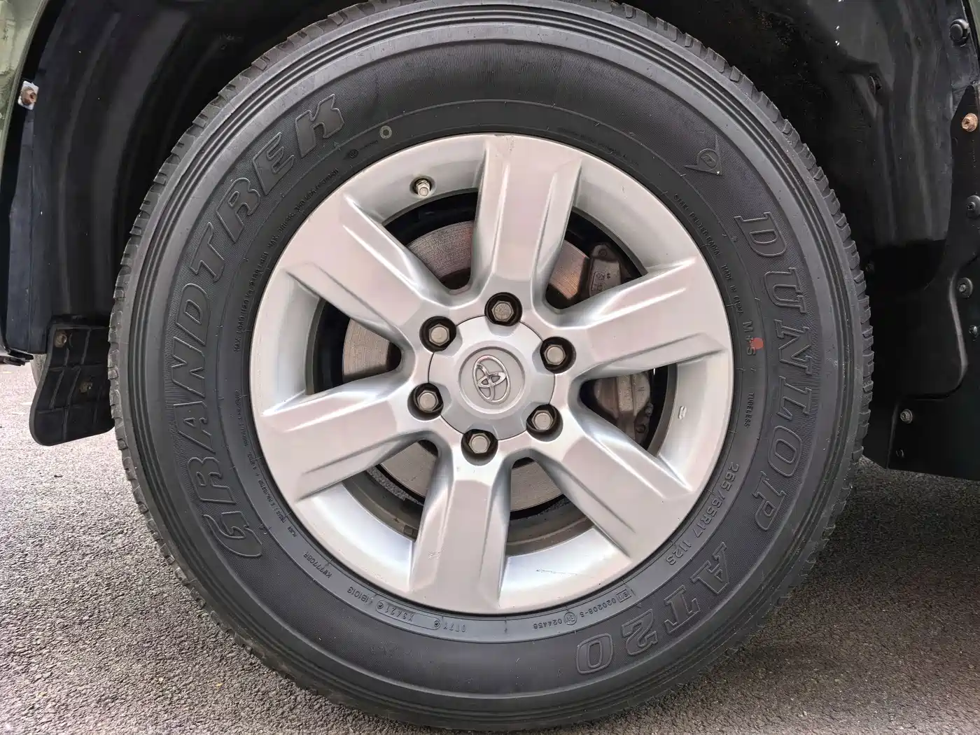 Photo 24 - Toyota Prado (Import)