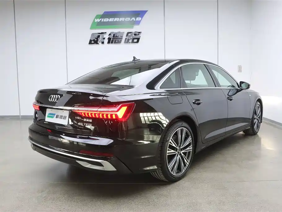 Audi A6L 2024 45 TFSI Premium Dynamic фото 3