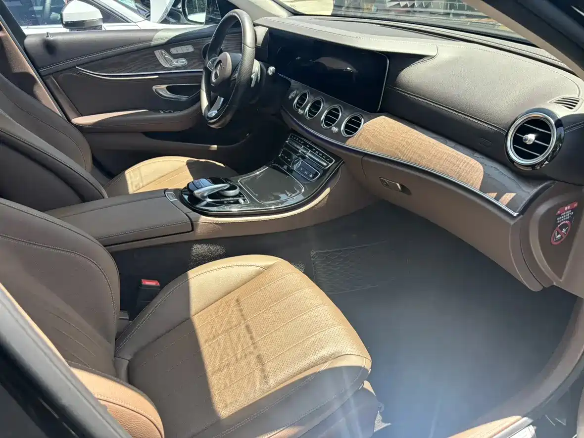 Mercedes-Benz E-Class 2016 E 300 L Fashion Type фото 3