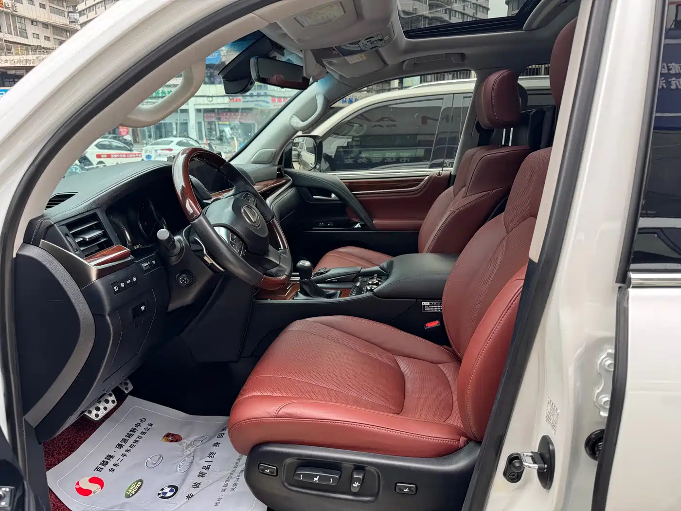 Lexus LX 2019 570 Prestige Luxury Edition фото 7