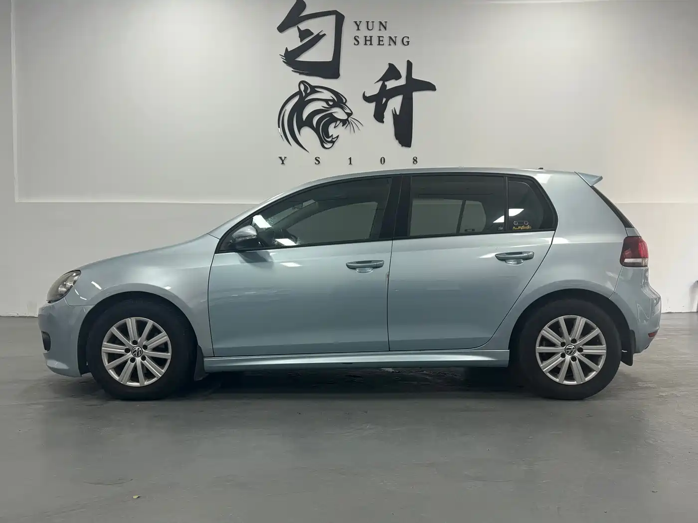 Volkswagen Golf 2012 1.4TSI BlueMotion фото 2
