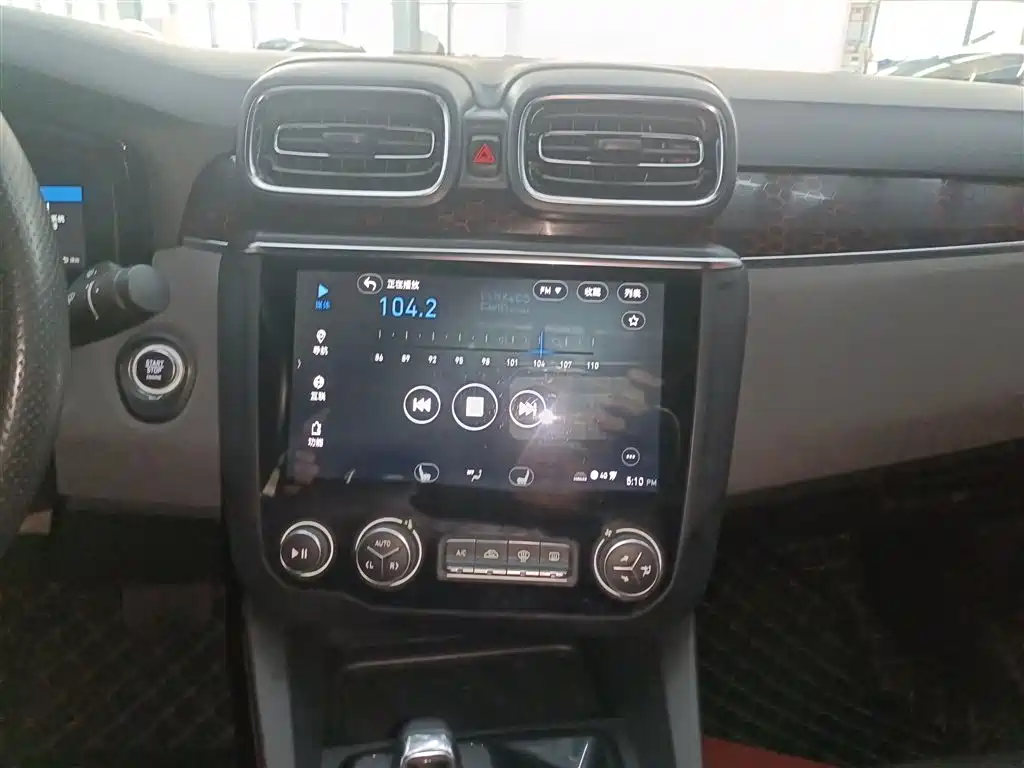 Lynk & Co 03 2020 2.0TD Auto Power Edition фото 13