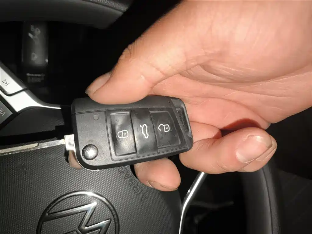 Volkswagen Lavida 2023 Xinrui 1.5L Auto Xinyi Edition фото 17