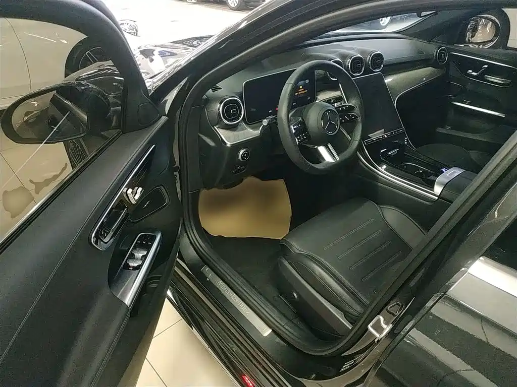 Mercedes-Benz C-Class 2023 C 200 L Sport фото 12