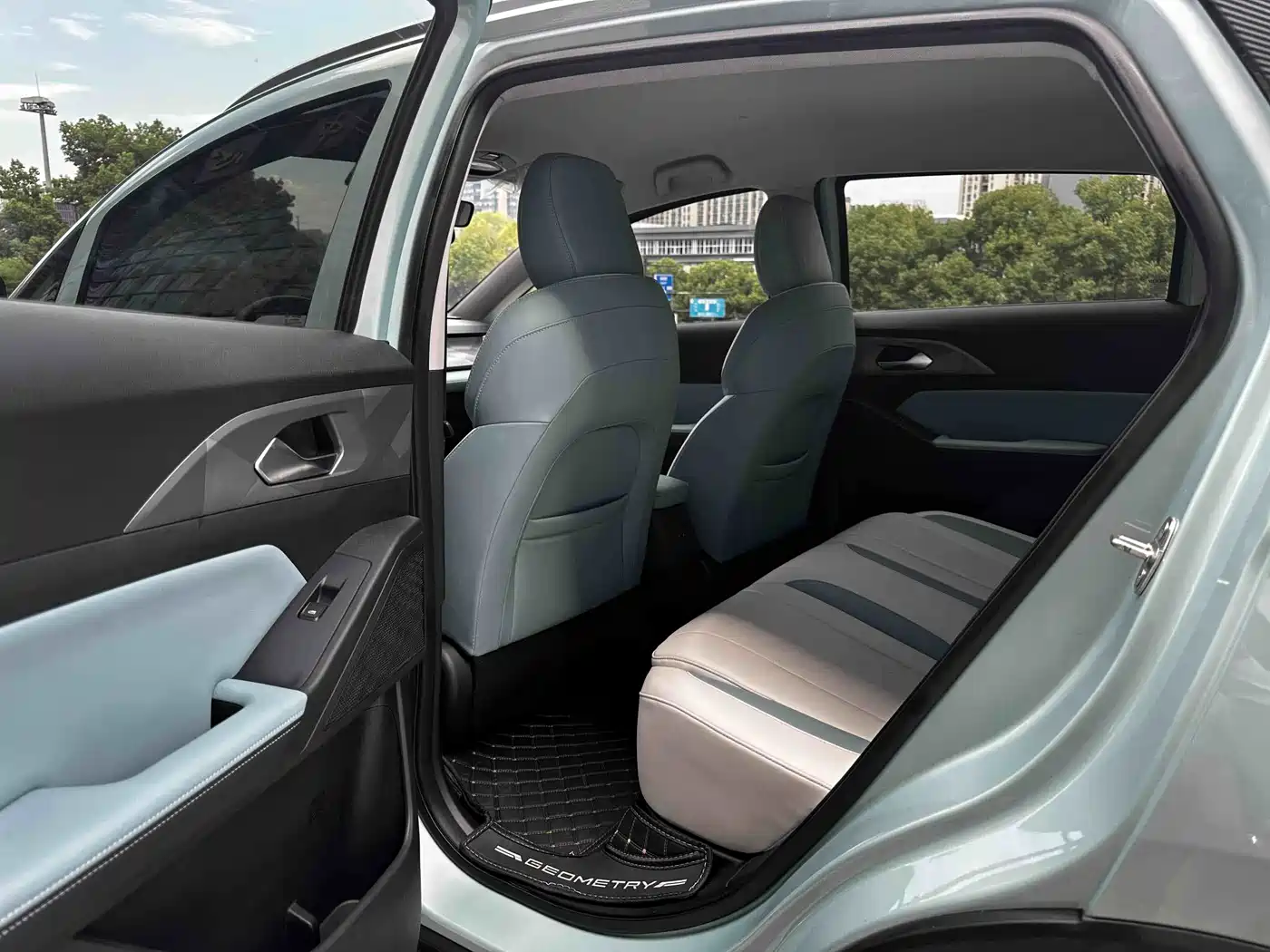 Geely Geometry E Firefly 2024 2024 Model 301km Starlight