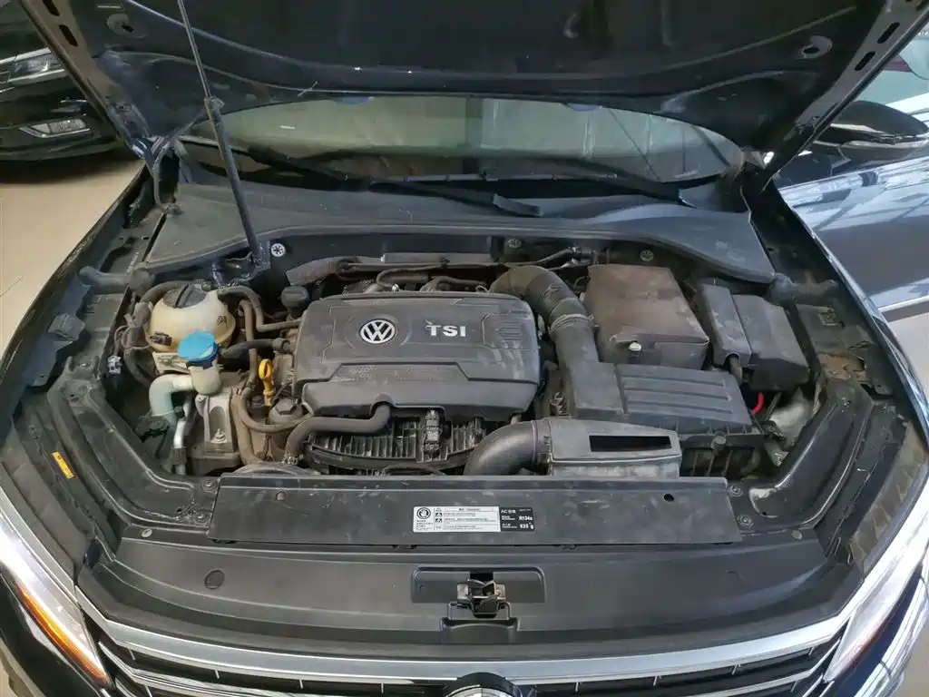 Volkswagen Passat 2017 330TSI DSG Prestige фото 15