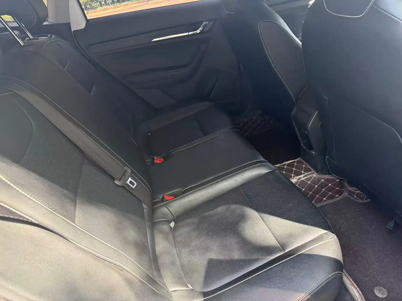 Škoda Kamiq 2023 Facelift 1.5L Auto Comfort Edition фото 8