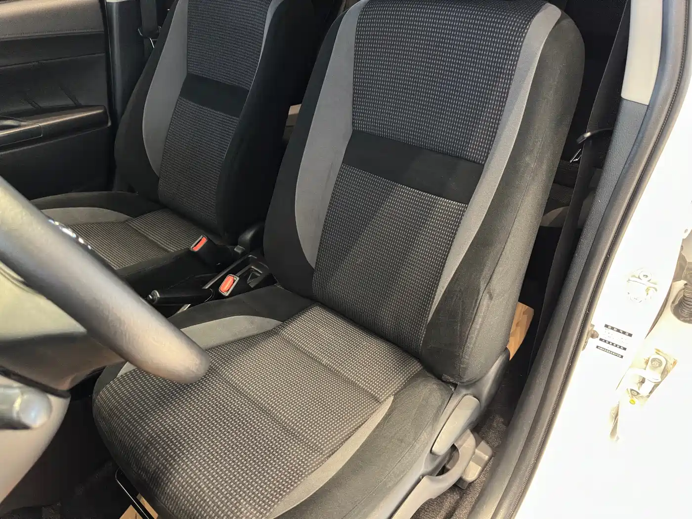 Toyota Vios 2022 1.5L 20th Anniversary Edition фото 11