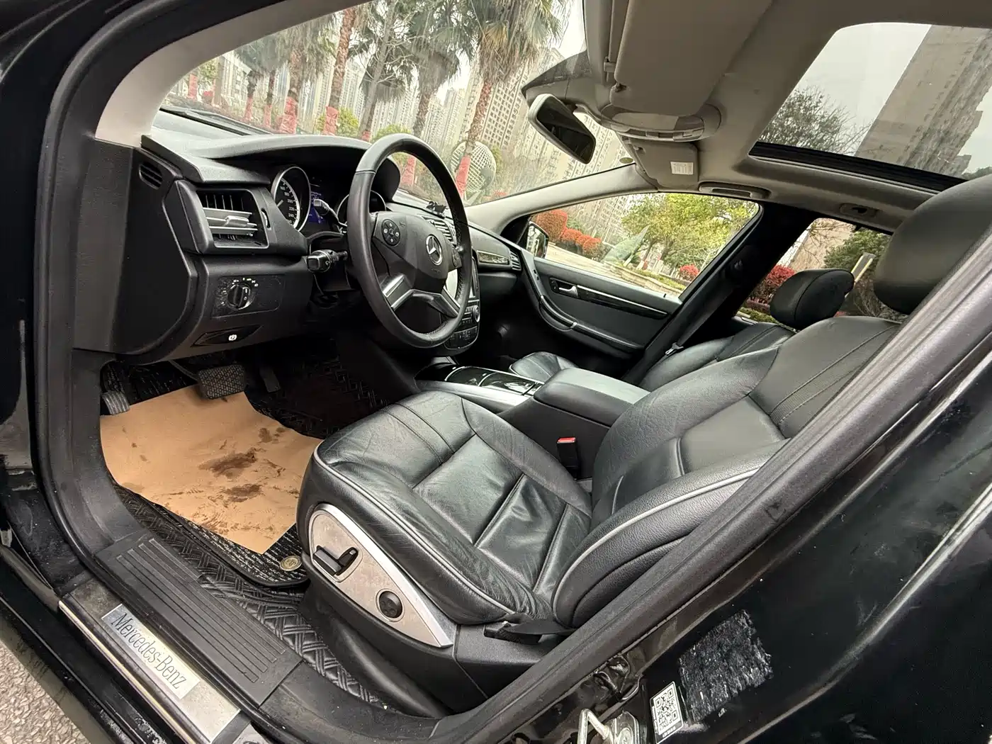 Mercedes-Benz R-Class 2017 R 320 4MATIC Business Collector's Edition фото 9
