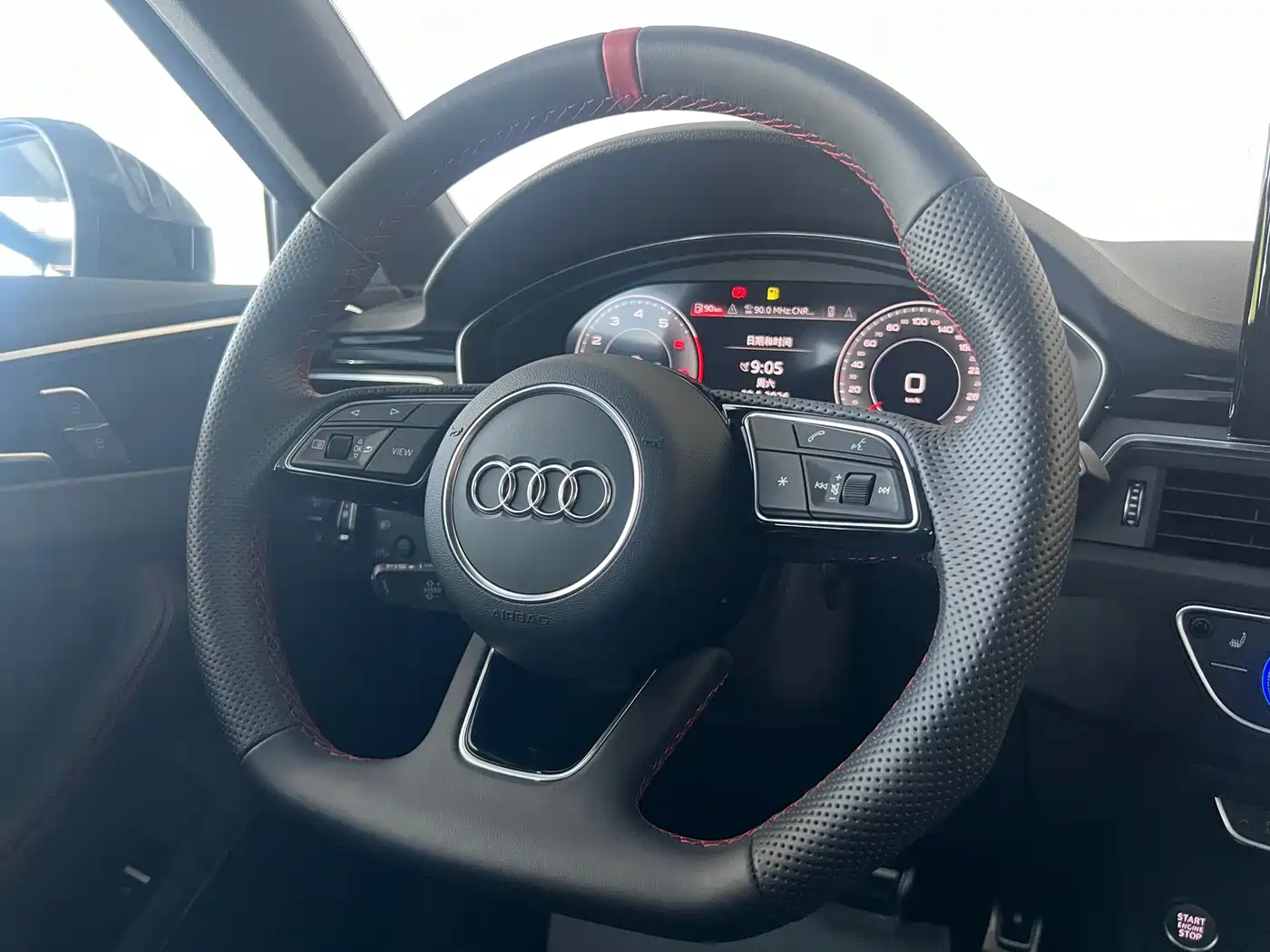 Audi A4L 2025 2 Million Celebration Edition 40 TFSI Luxury Dynamic фото 13